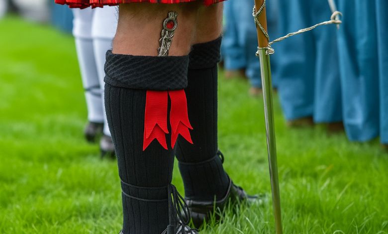Kilt Hose and Flashes