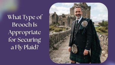 What Type of Brooch Is Appropriate for Securing a Fly Plaid